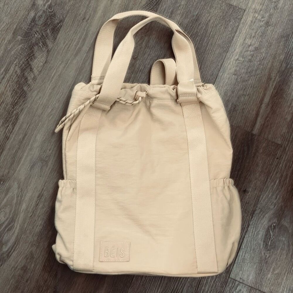 NWT Gorgeous BEIS Tan /Beige Nylon Sport Tote 2 Ways Tote bag & Backpack - Picture 14 of 16